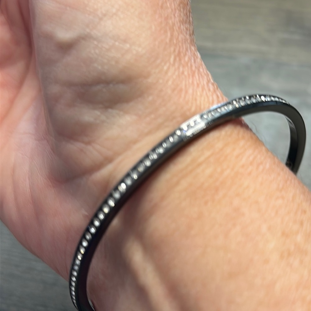Lia sophia Adari hematite bangle